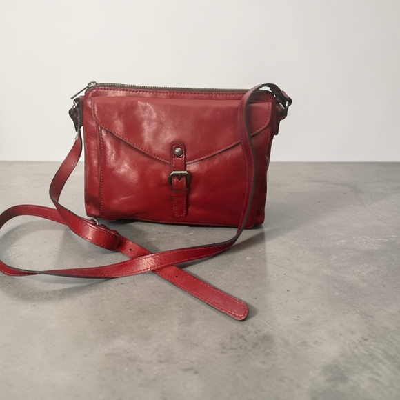 Patricia Nash Handbags - Patricia Nash Avellino Leather Crossbody Organizer Bag - Berry Red Heritage